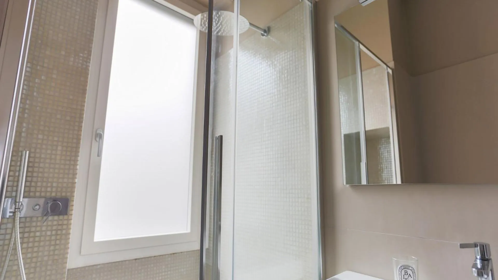 The Best Rent - One-Bedroom Apartment In Moscova Milano